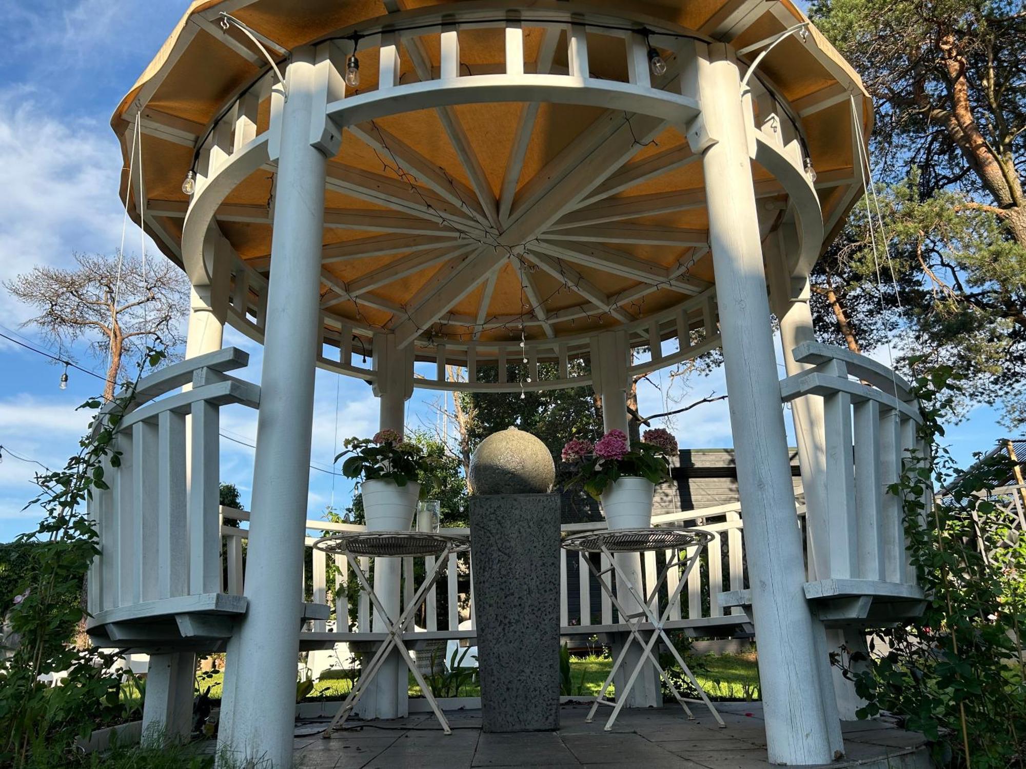 ペイヴィラ ブティック ホテル タリン エクステリア 写真